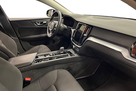 Volvo V60 16 of 26