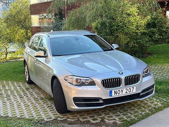 BMW 520d 2 of 5