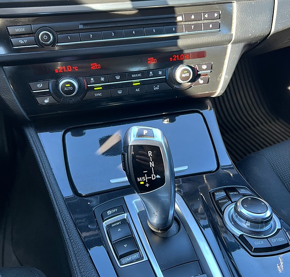 BMW 520d 4 of 16