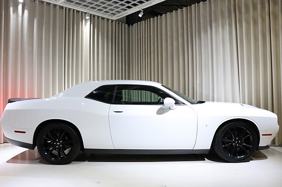 Dodge Challenger 3 of 30