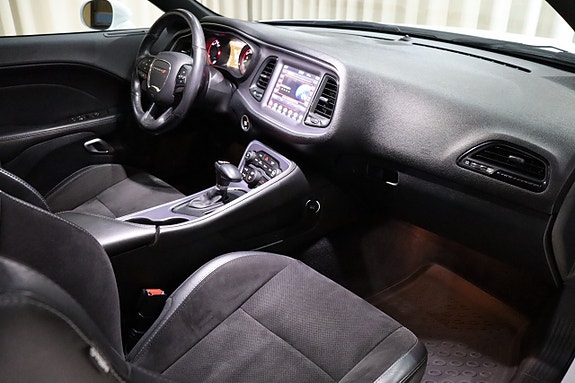Dodge Challenger 28 of 30