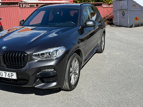 BMW X3 2 of 9