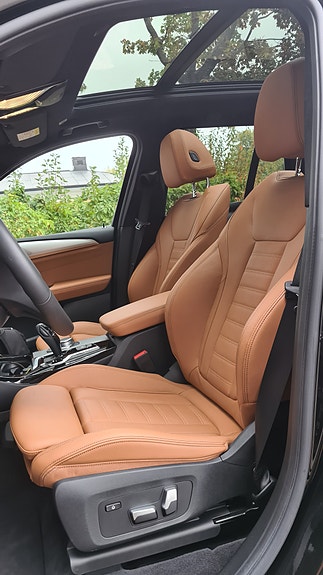 BMW X3 4 of 5