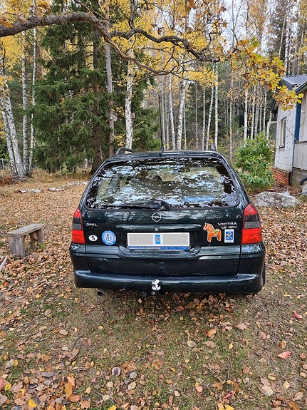Opel Vectra 2 of 5
