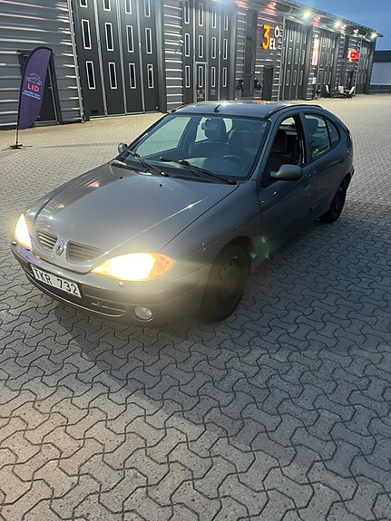 Renault Megane I 3 of 5
