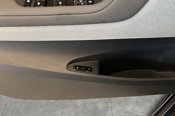 Polestar 2 23 of 30