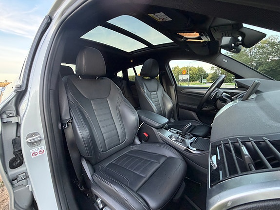 BMW X4 7 of 10