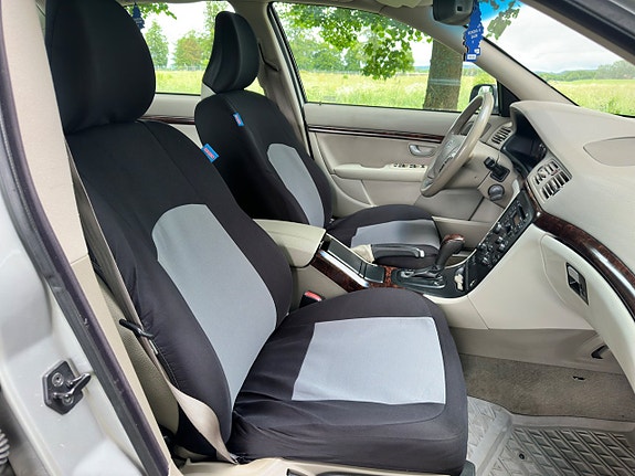 Volvo S80 11 of 16