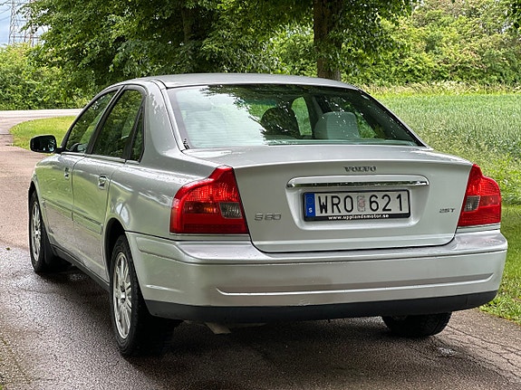 Volvo S80 4 of 16