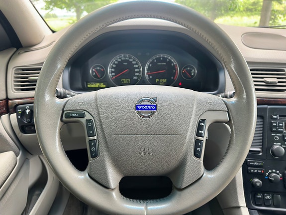 Volvo S80 14 of 16