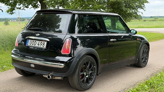 MINI Cooper 3 of 5