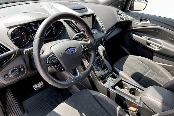 Ford Kuga 5 of 5