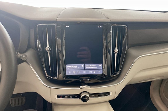 Volvo XC60 6 of 16