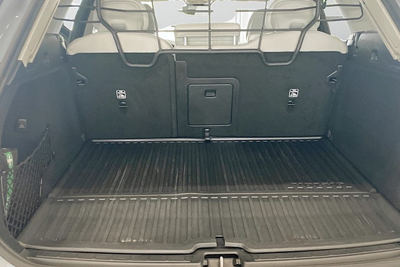 Volvo XC60 9 of 16