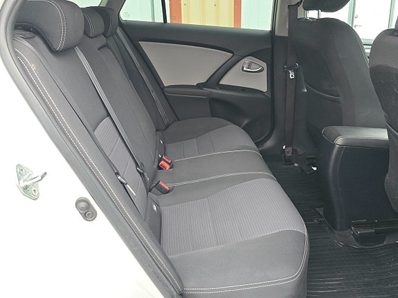 Toyota Avensis 10 of 20