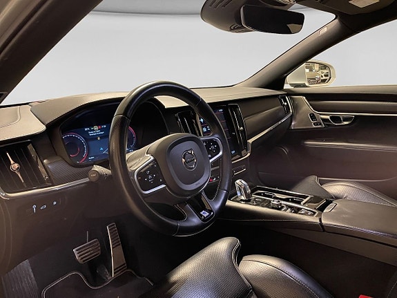 Volvo V90 4 of 5