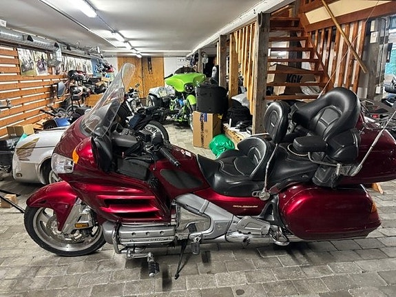 Honda Powersports GL1800A Gold Wing 1.8 goldwing 2 of 4