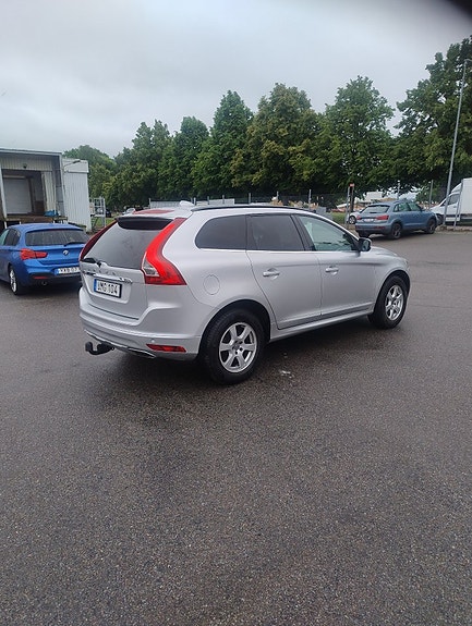 Volvo XC60 6 of 14