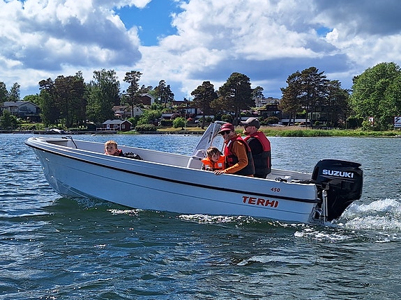 Hyr motorbåt, upptäck Nynäs skärgård! 4 of 5