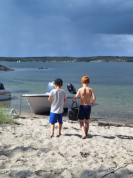 Hyr motorbåt, upptäck Nynäs skärgård! 3 of 5