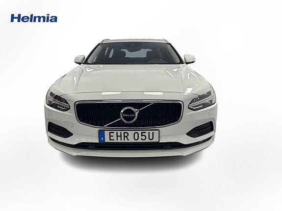 Volvo V90 2 of 5