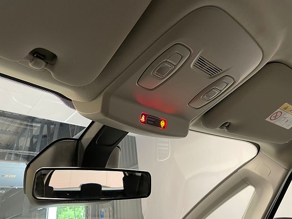 Renault Grand Scenic IV 16 of 17