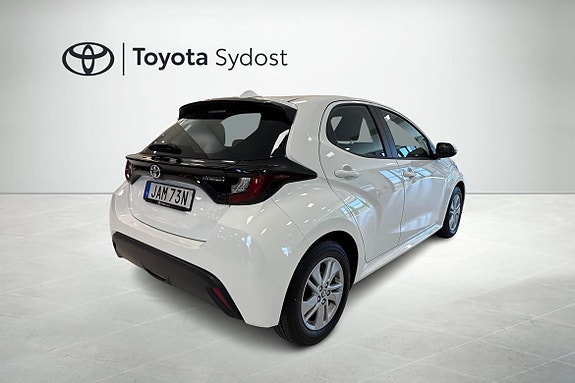 Toyota Yaris 17 of 18