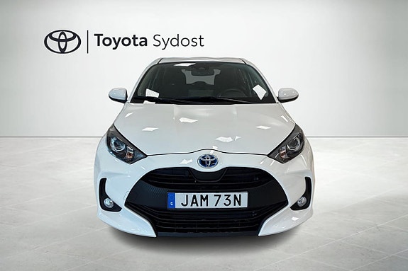 Toyota Yaris 5 of 18