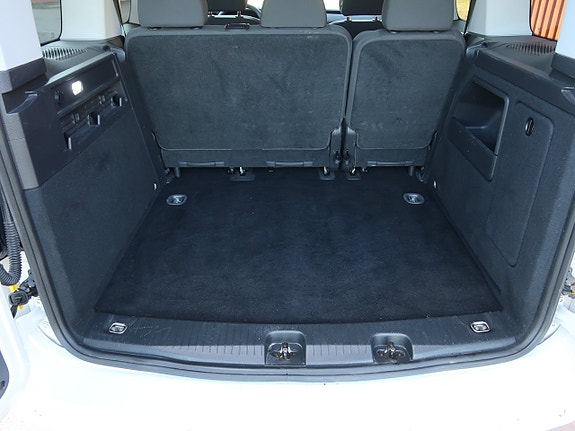 Volkswagen Caddy 10 of 15