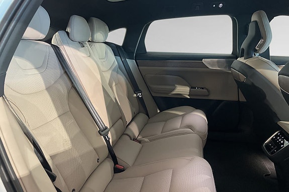 Volvo ES90 11 of 18
