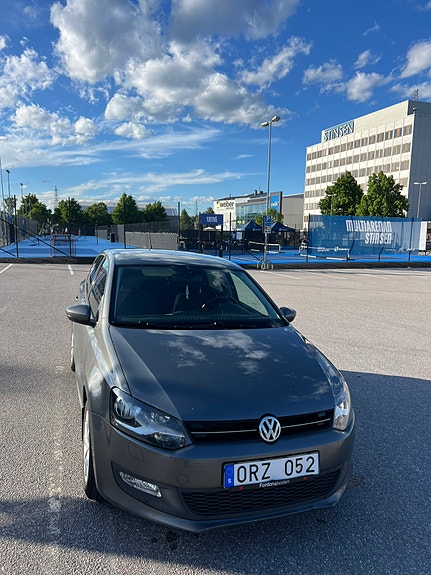 Volkswagen Polo 2 of 5