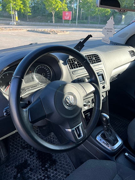 Volkswagen Polo 3 of 5