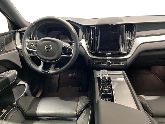 Volvo XC60 5 of 14