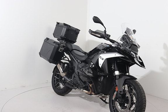 BMW R 1300 GS 2 of 5
