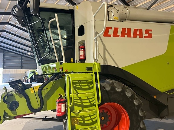 CLAAS Lexion 650 4 of 5