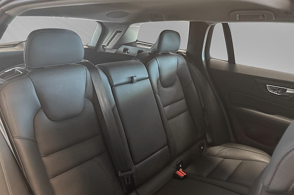 Volvo V60 20 of 30