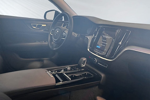 Volvo V60 19 of 30
