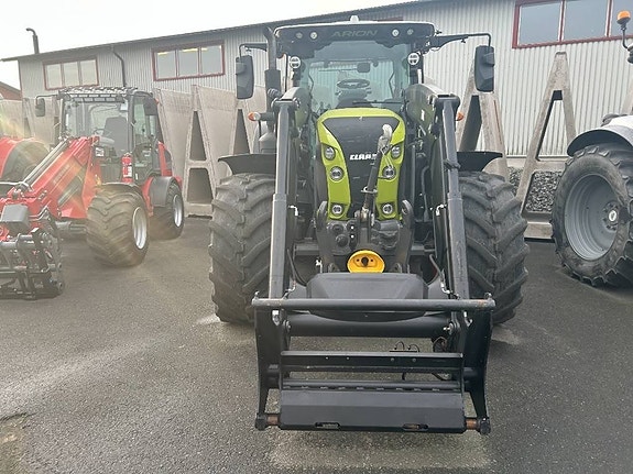 CLAAS Arion 660 CMATIC 4 of 9