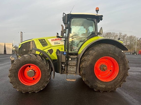 CLAAS Axion 850 Cebis 2 of 12