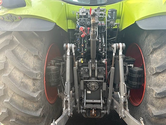 CLAAS Axion 870 Cmatic 6 of 12