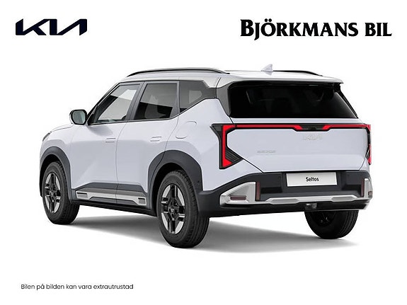Kia Seltos 6 of 8