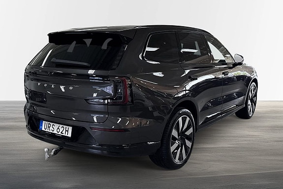 Volvo EX90 3 of 5