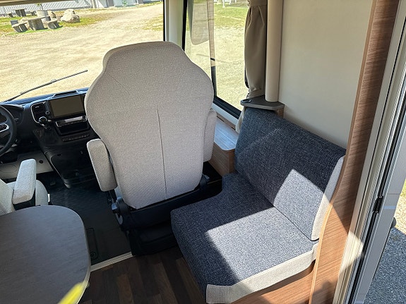 Weinsberg CaraCore 700 MEG Aut 8-steg Långbäddar 180 Diesel NY! 23 of 30