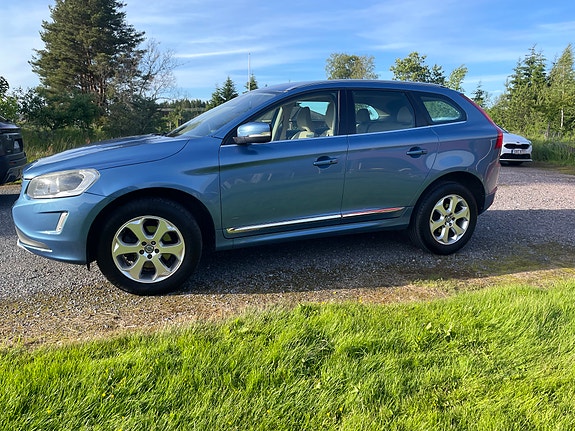 Volvo XC60 4 of 5