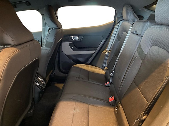 Polestar 2 6 of 14