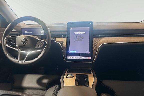 Volvo EX90 9 of 21