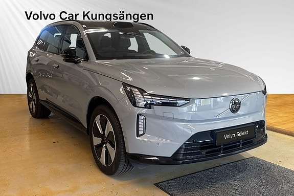 Volvo EX90 6 of 21