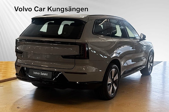 Volvo EX90 5 of 21
