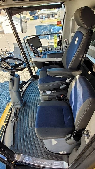 New Holland CR10.90 SmartTrax TG 4WD 24 of 24