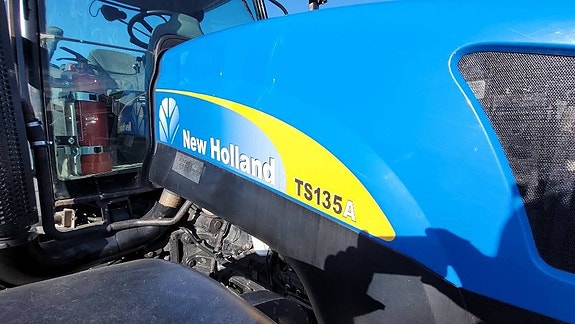 New Holland TS 135A EC 7 of 18